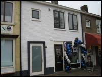 Winkel belegging met bovenwoning te Naarden