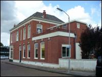 Uithuizen, Schoolstraat 31 en 31a / Oudestraat 8 en 8a en 10